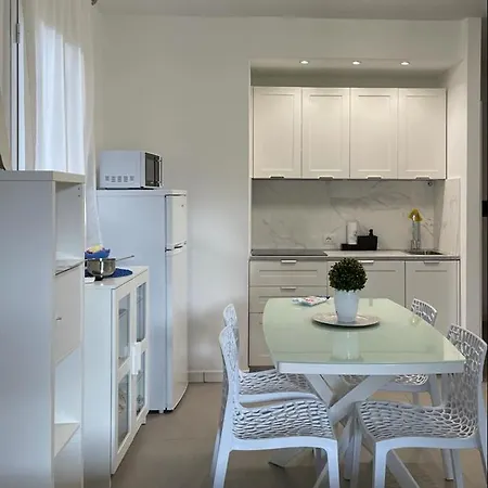 Διαμέρισμα Maricampo Monolocale Con Piscina E Parcheggio *